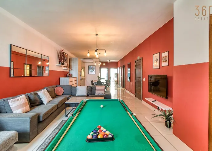 A Lovely 3 Bedroom, 3 Baths Home In The Centre Of Gzira By 360 Estates