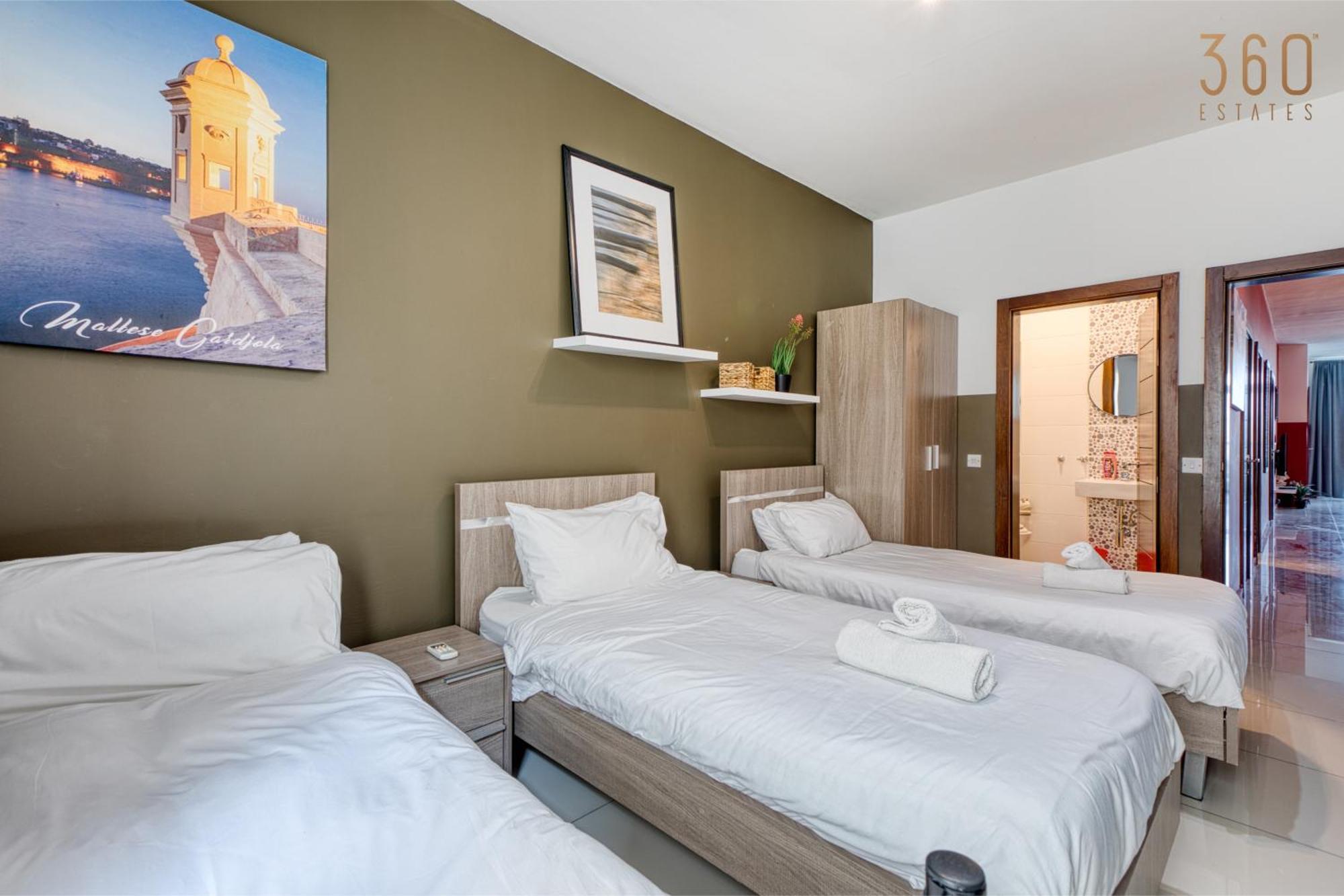 A Lovely 3 Bedroom, 3 Baths In The Centre Of By 360 Estates Apartment Gzira