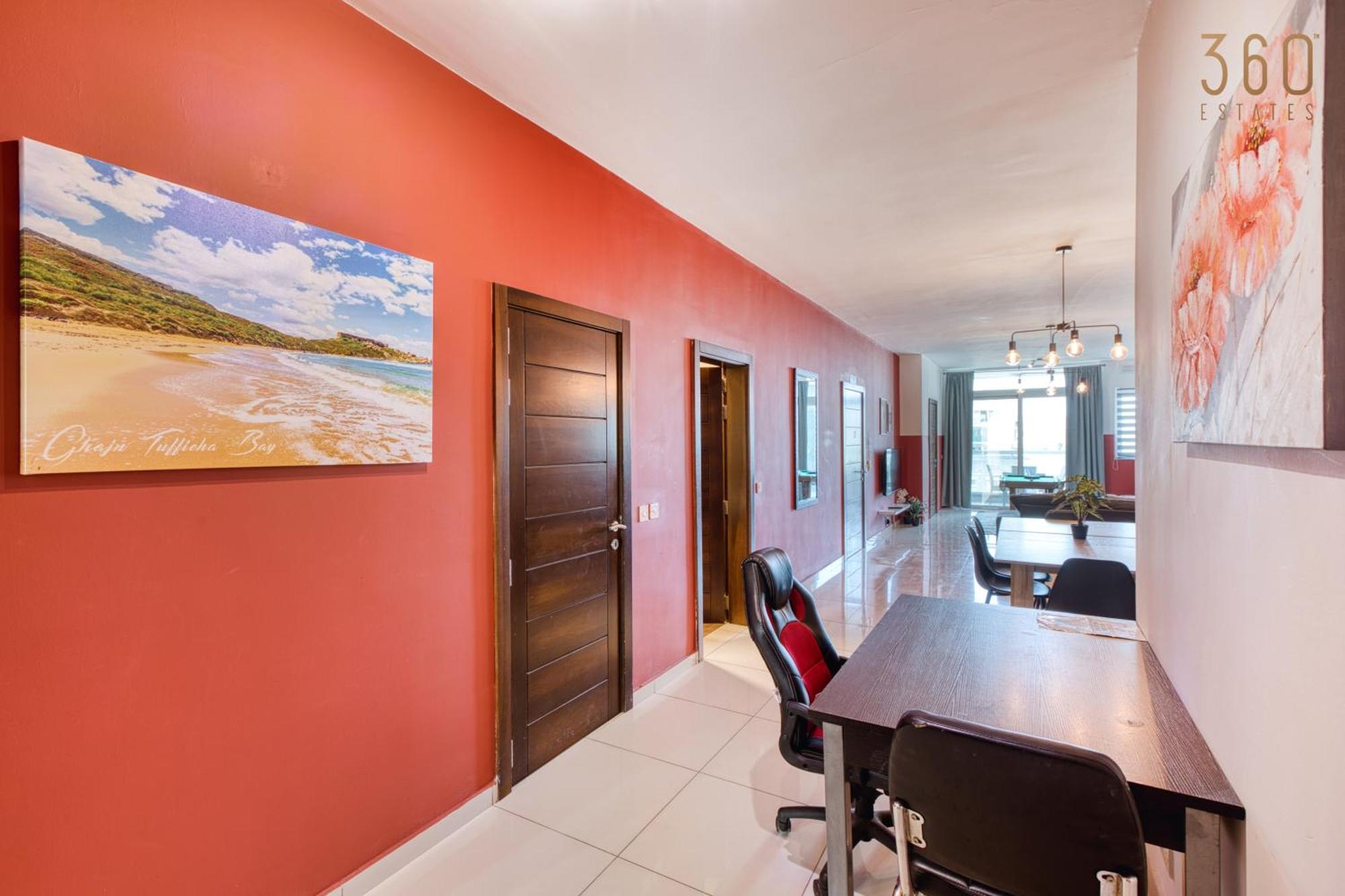 A Lovely 3 Bedroom, 3 Baths In The Centre Of By 360 Estates Apartment Gzira