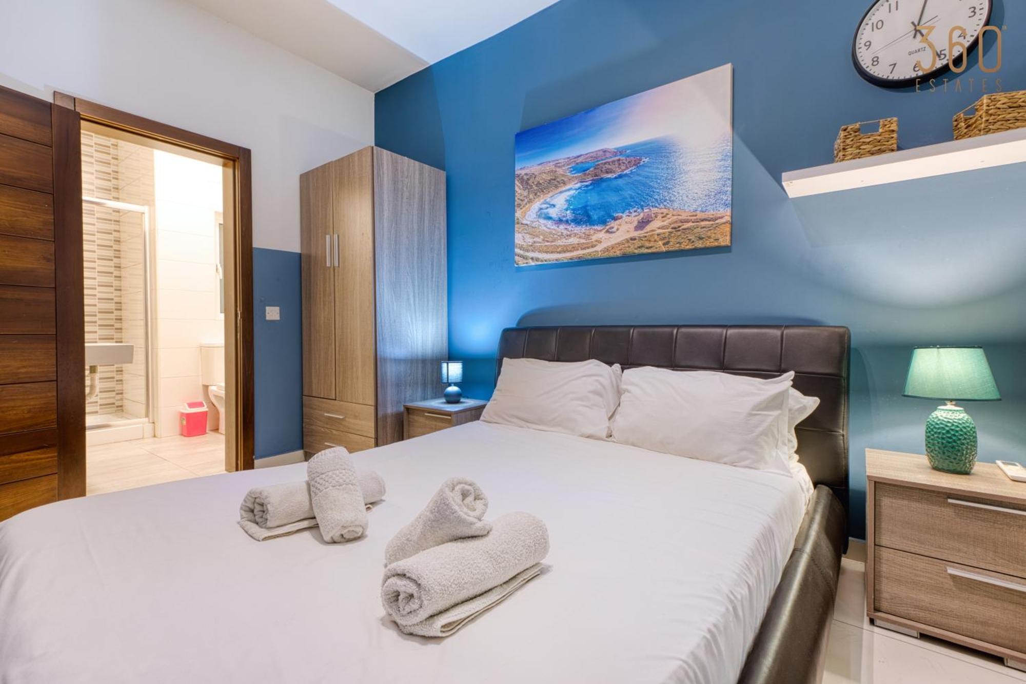 A Lovely 3 Bedroom, 3 Baths In The Centre Of By 360 Estates * Gzira