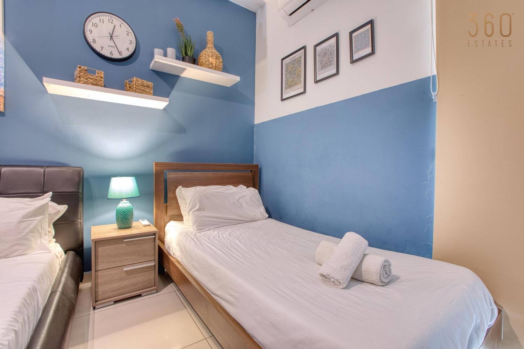 A Lovely 3 Bedroom, 3 Baths In The Centre Of By 360 Estates